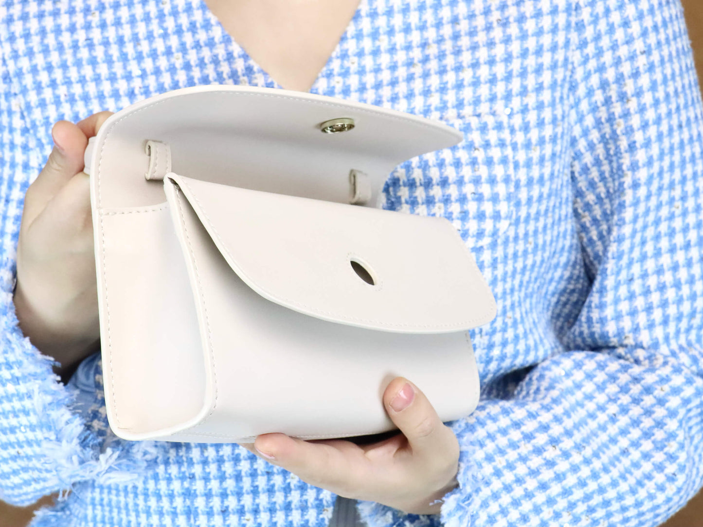 Creamy-white Leather Clutch Bag Handbag Small Crossbody Bags for Women