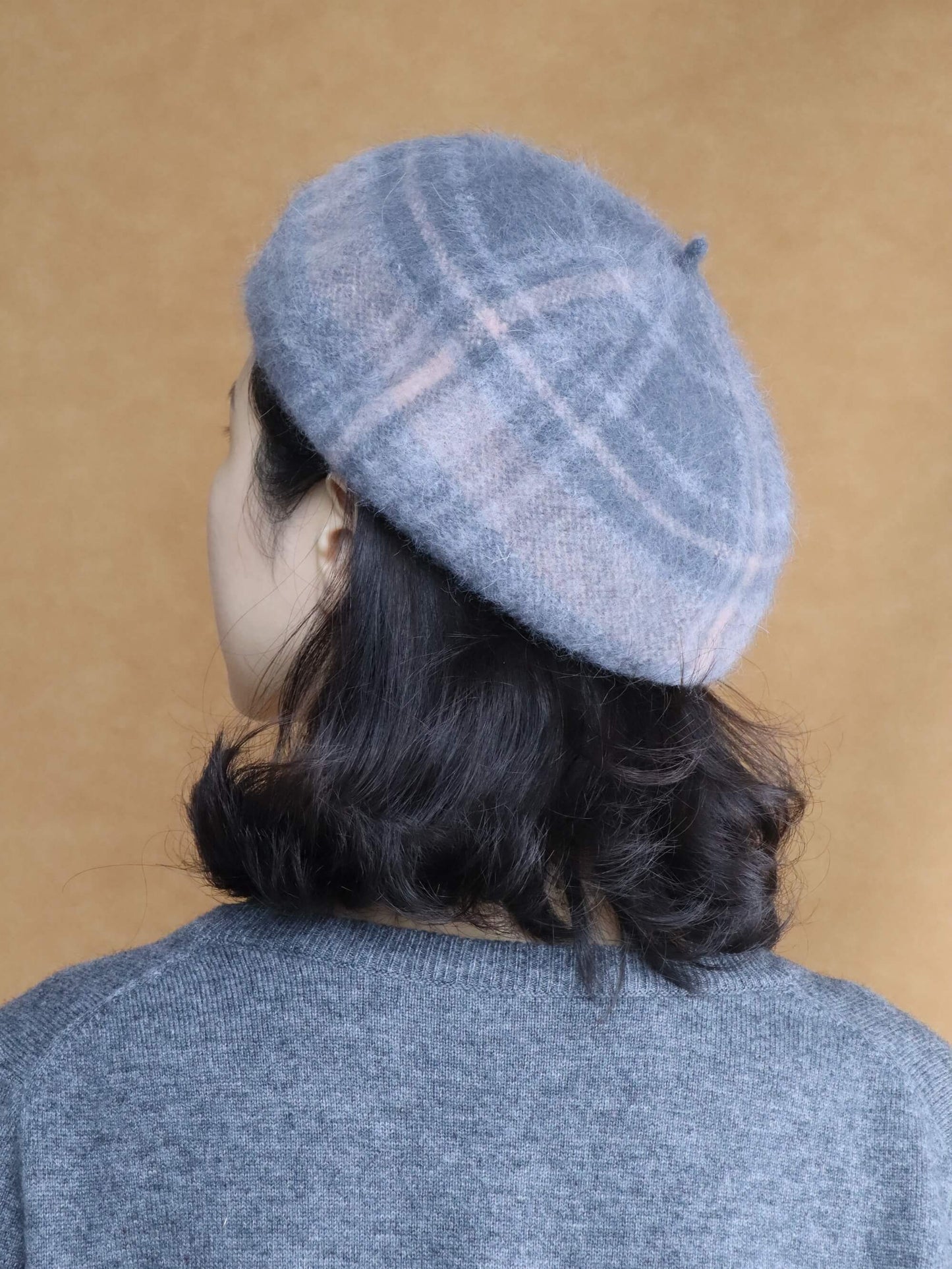wool knitted beret hat | light grey tartan