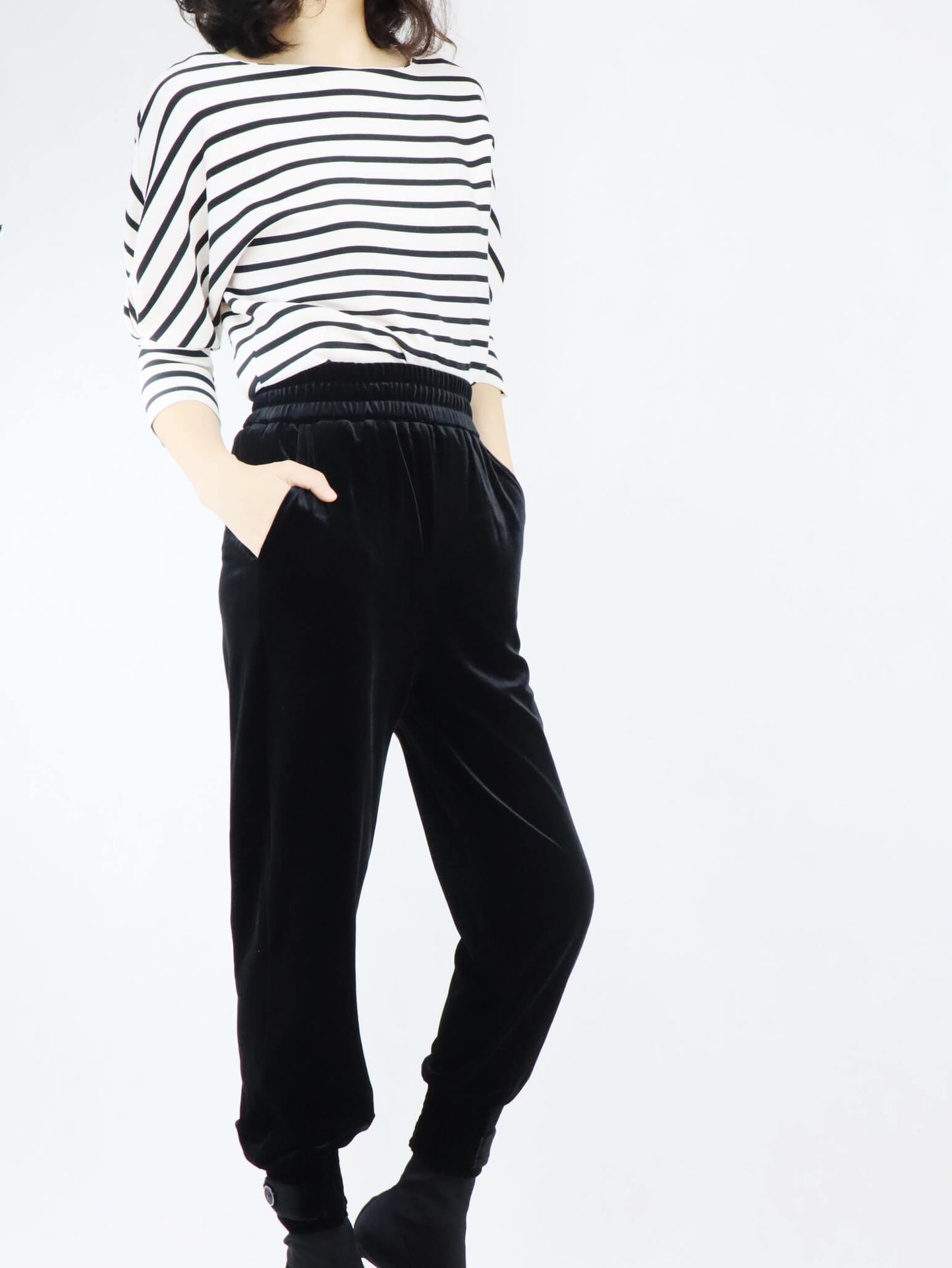 cropped velvet trousers