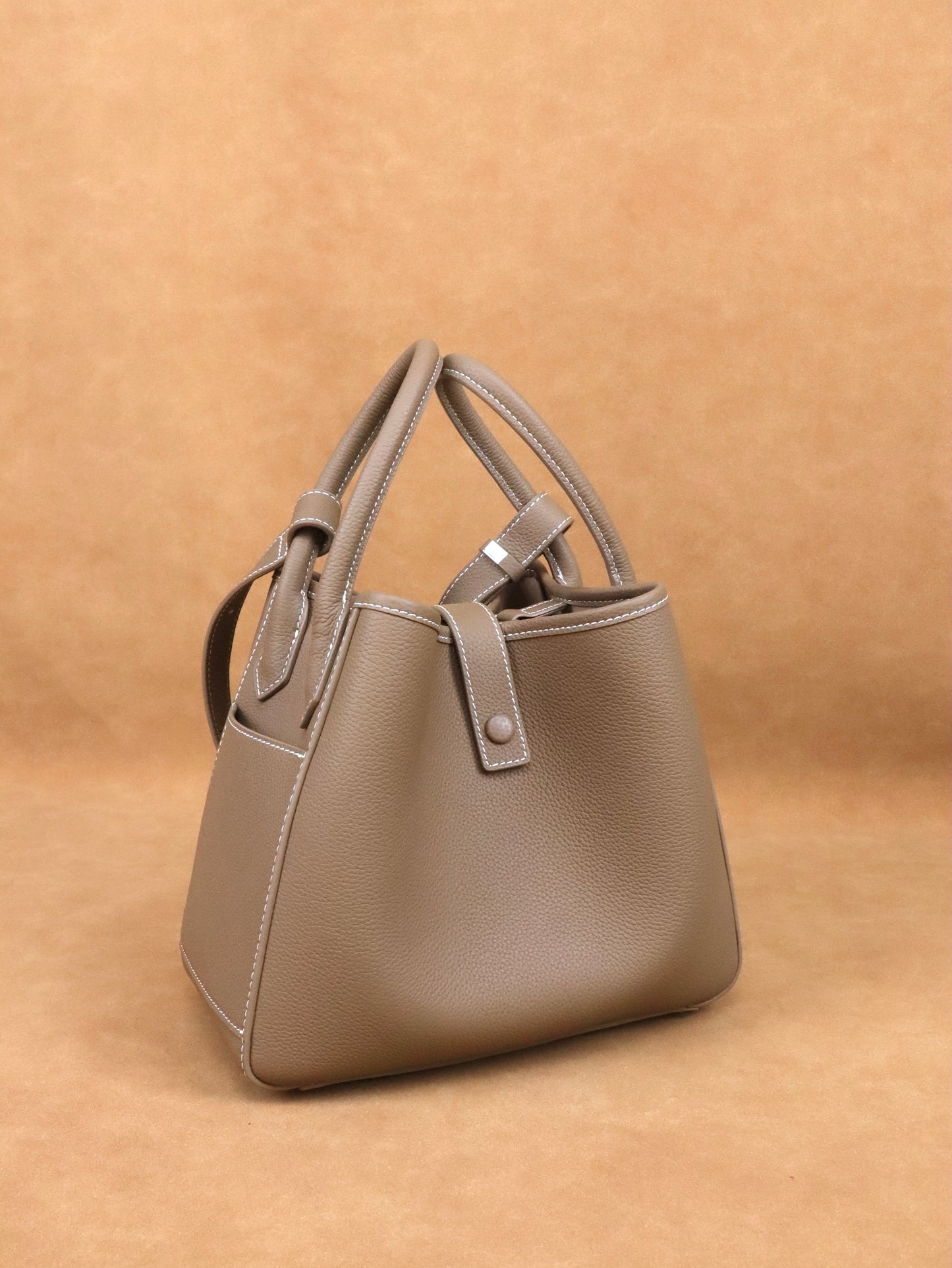 leather shoulder bag