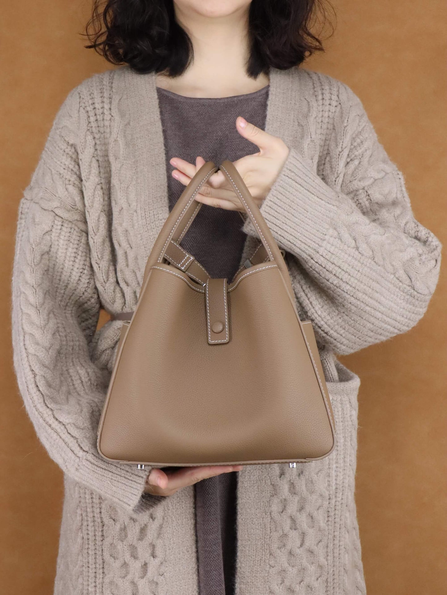 Luxury Beige Leather Shoulder Bag + Relaxed Long Chunky Cable Cardigan