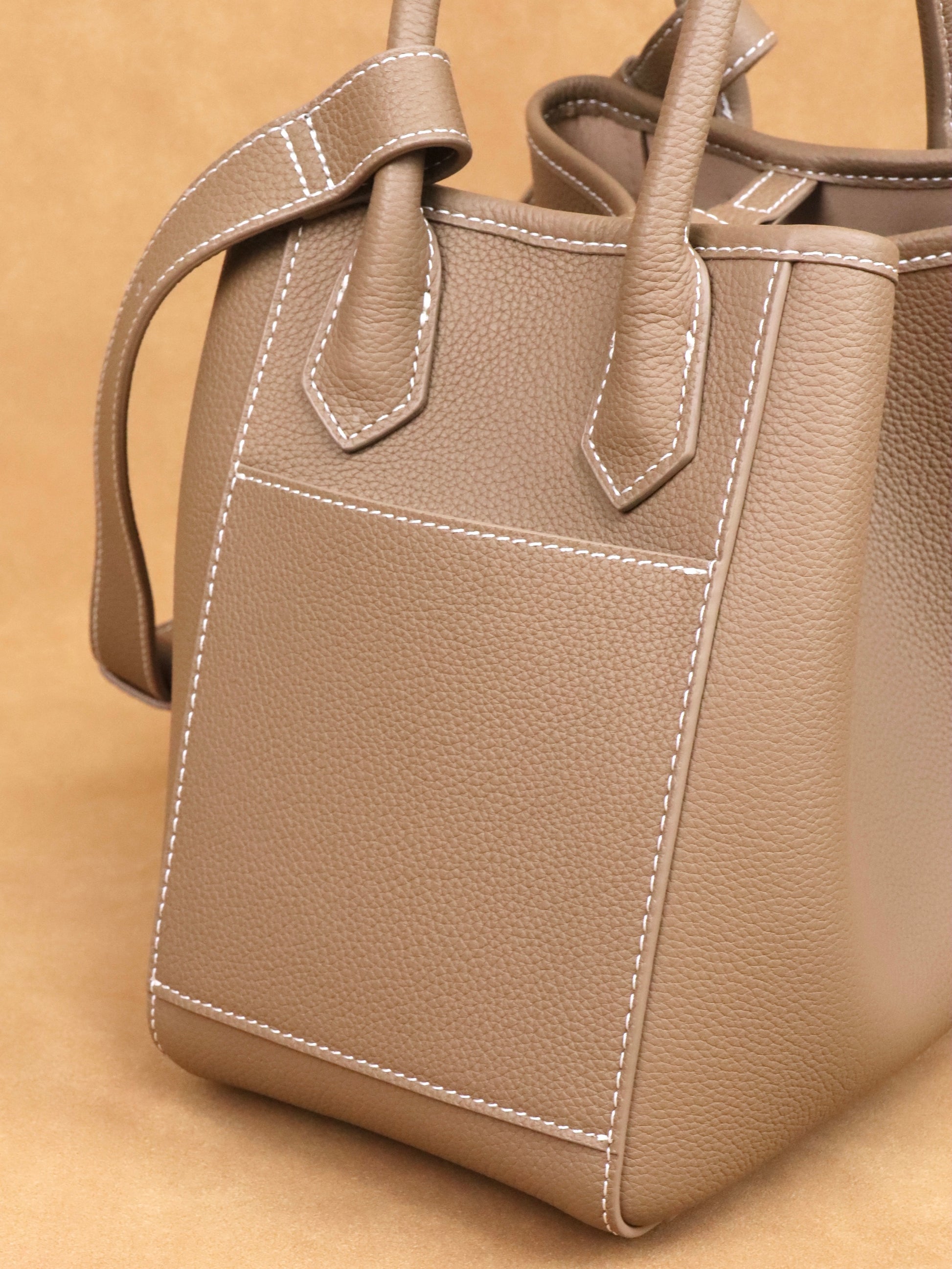 leather shoulder bag