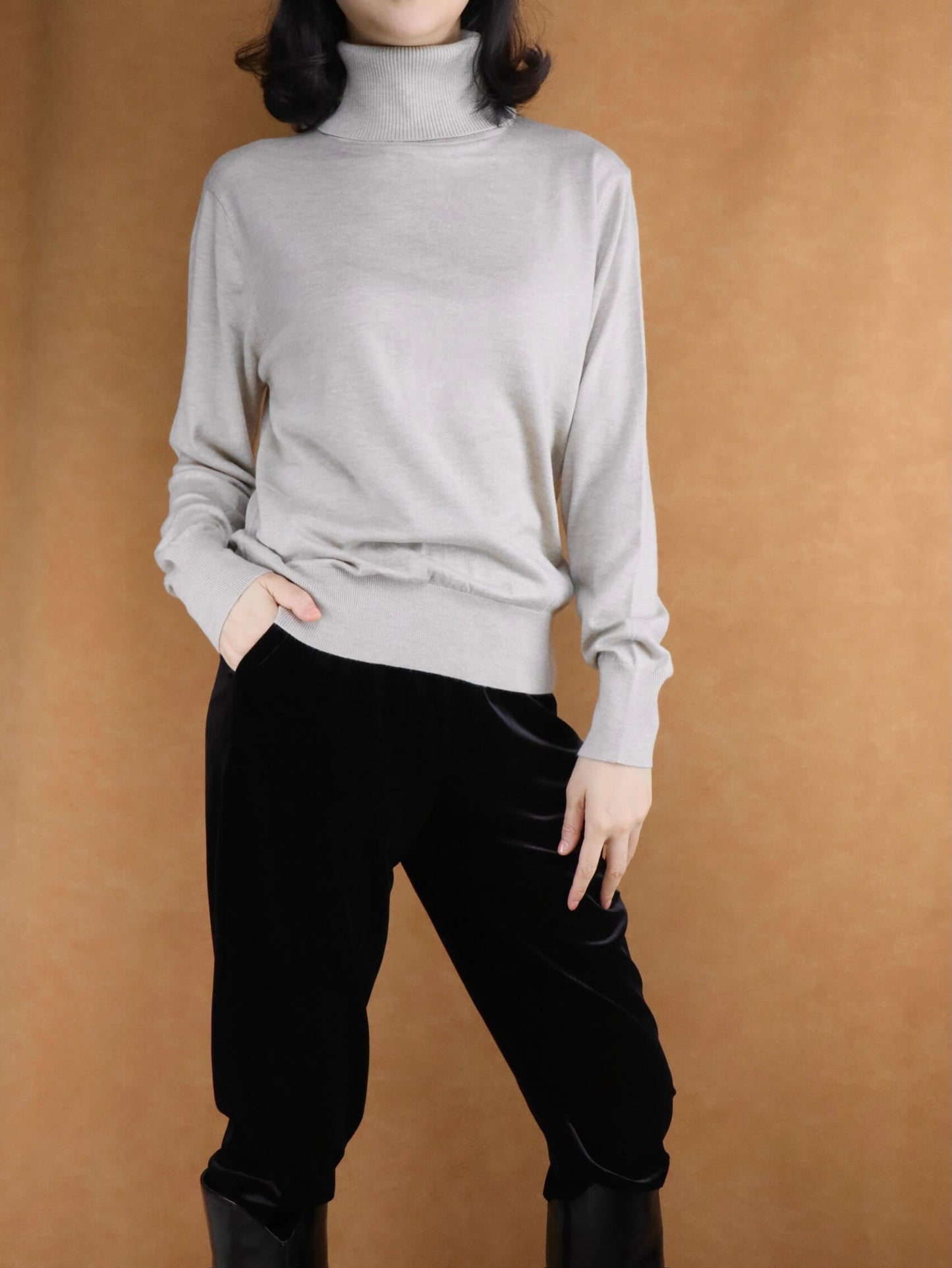 women knitted bottoming shirt | beige | winter wheat
