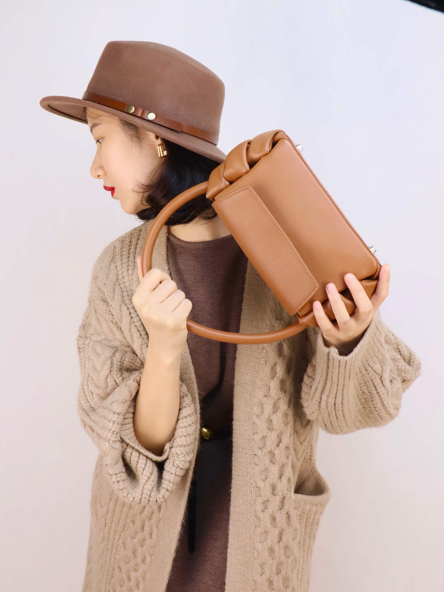 Brown Leather Handbag Crossbody Bag + Beige Long Chunky Cable Cardigan